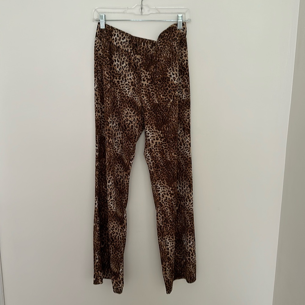 Baggy women’s leopard print pants